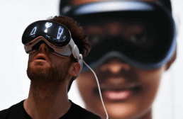 TMGM官网：Apple Vision Pro 耳机今天登陆美国商店
